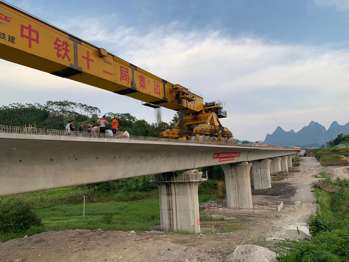 香河预应力加固在公路桥梁施工应用